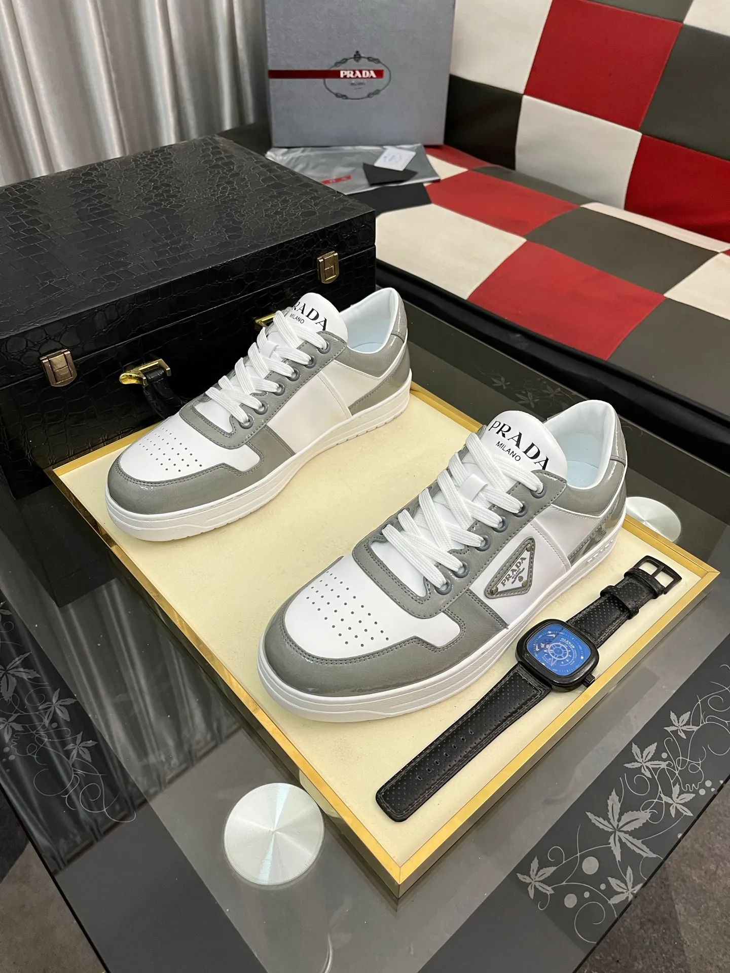 Men's shoes 💰560⌚️⌚️【PRADA】Prada - high-end quality original order 🔍🔍🔍 casual sports shoes - upper: 🔝 Nappa calfskin, brand high satin hollow canvas, shoe body sewn brand metal fasteners, tongue injection molded brand logo - lining: water-dyed cowhide - outsole: ultra-light TPU foam rubber; two-color molded outsole -Ultra-high quality control and fine workmanship: highlighted (high-end, extravagance, and class) -Size: 38-444️⃣colors available